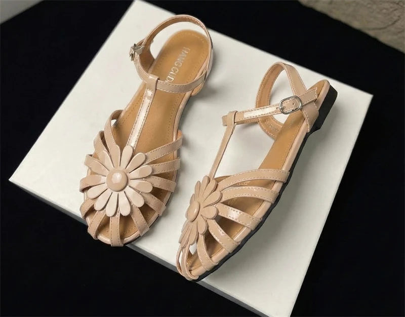 Women's Braided Hollow Closed-Toe Roman Flat Sandals