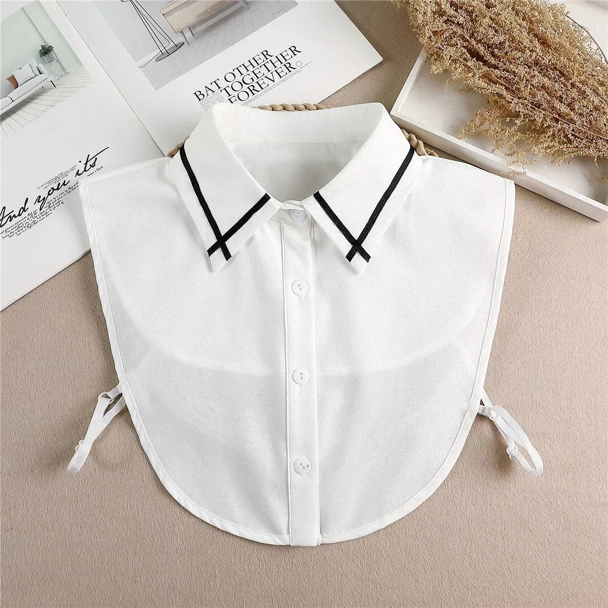 Women's Vintage Lace Front Tie Detachable Collar