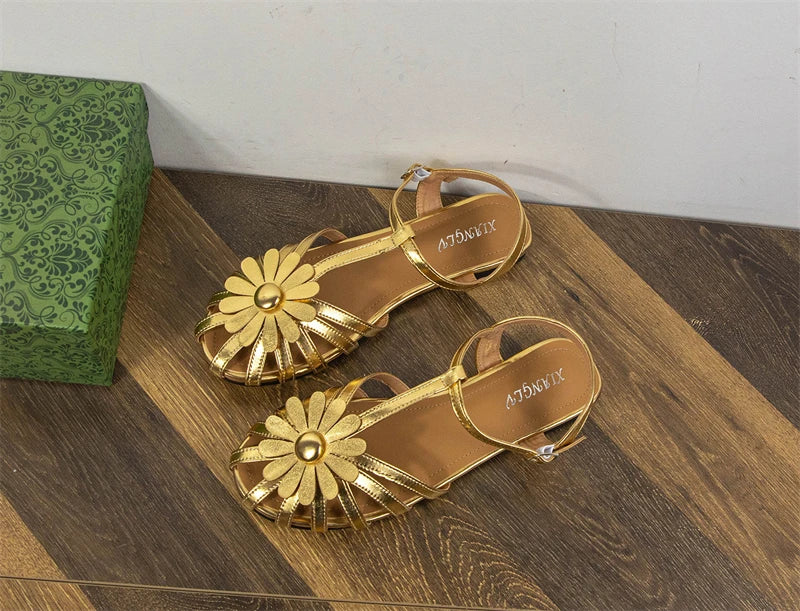 Women's Braided Hollow Closed-Toe Roman Flat Sandals