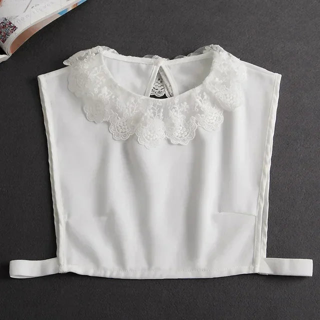 Women's Vintage Lace Front Tie Detachable Collar