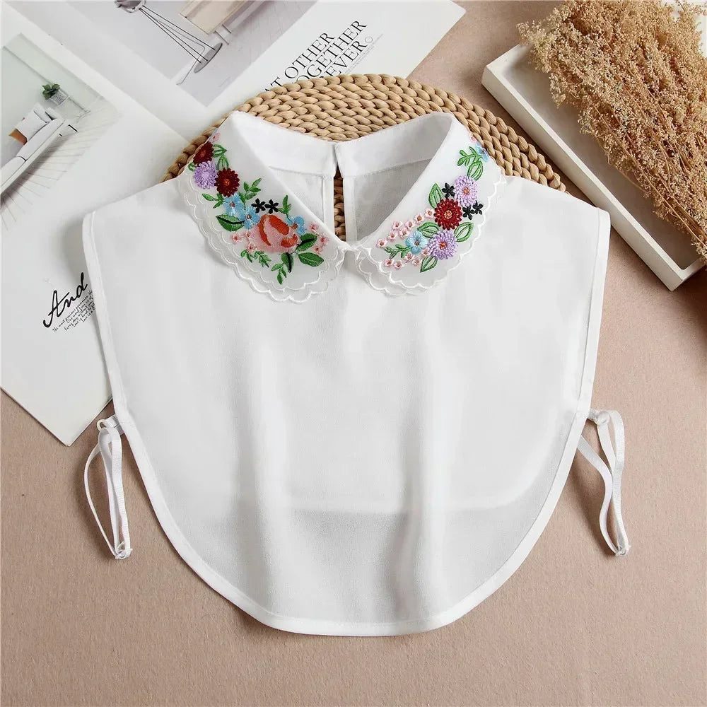 Women's Vintage Lace Front Tie Detachable Collar