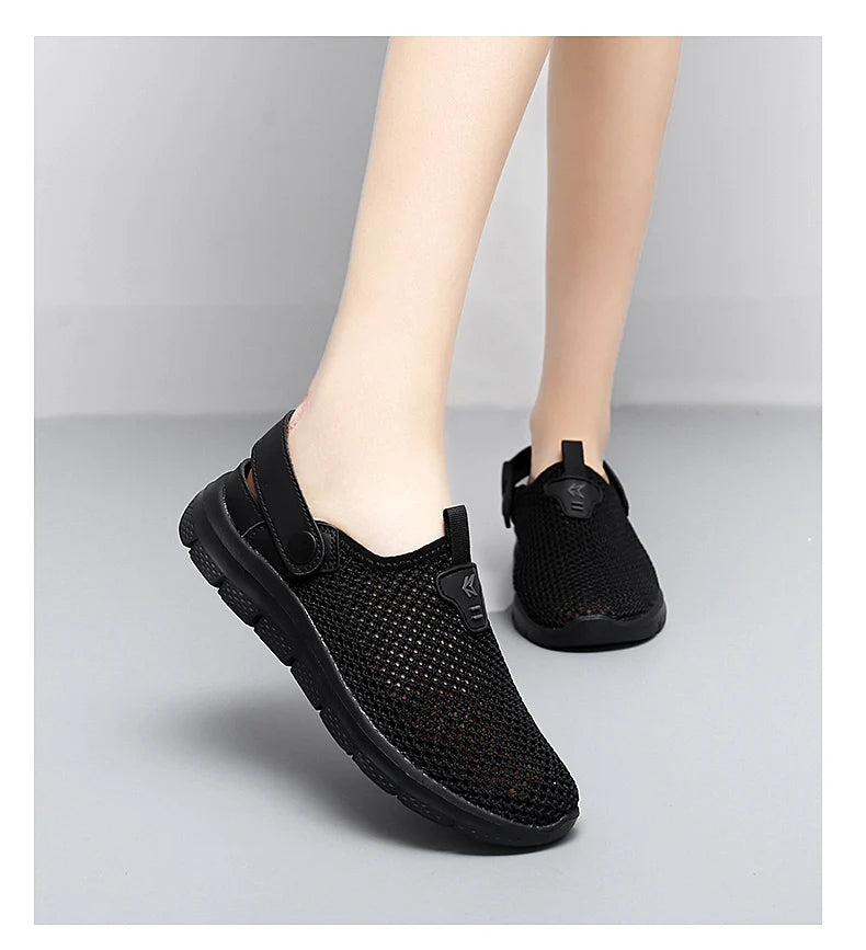 Summer Sandals for Women Breathable Beach Sandals Slippers Fashion Garden Clog Aqua Shoes Trekking Wading Shoes Plus Size 35-44